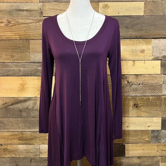 Alya Tops - Alya Purple Long Sleeve Blouse Shark Bite bottom Size small